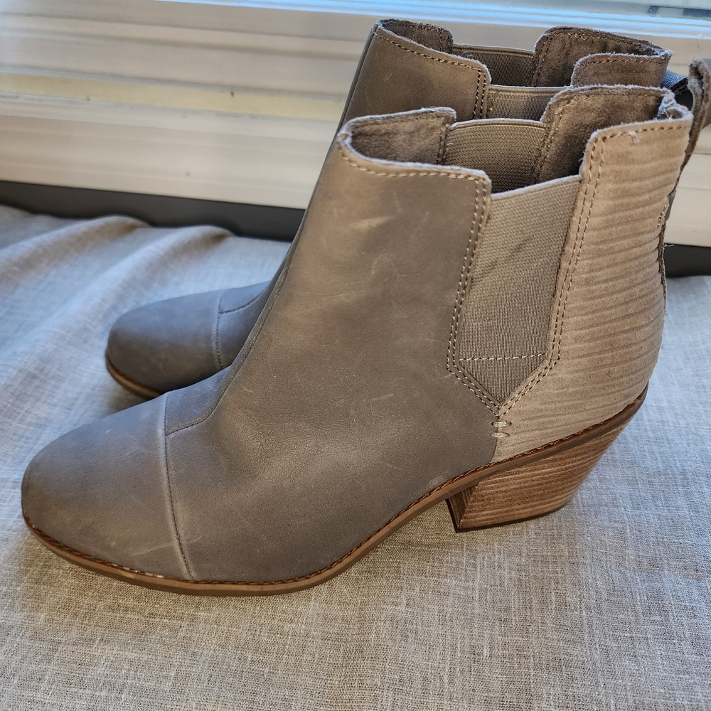 NWOT Tom's Grey (Cement) Everly Bootie - Size 9.5 *Please read description* - Picture 3 of 10